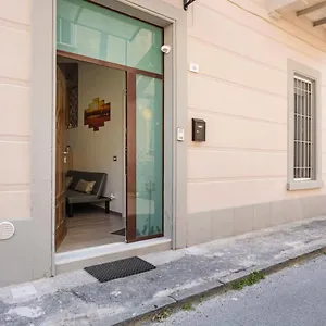 casa-vacanze-francesca.hotelitalianriviera.com/