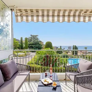 Calme Et Elegant Avec Vue Appartement Cannes